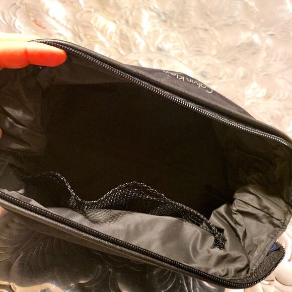 Men's calvin Klein toiletries bag NWOT - Picture 7 of 9